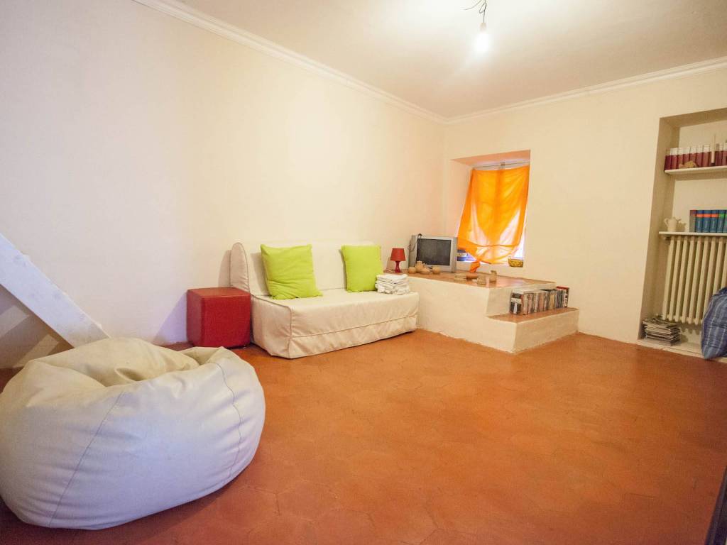 Casa indipendente a Viverone in Via Umberto I, 66 - Foto 3