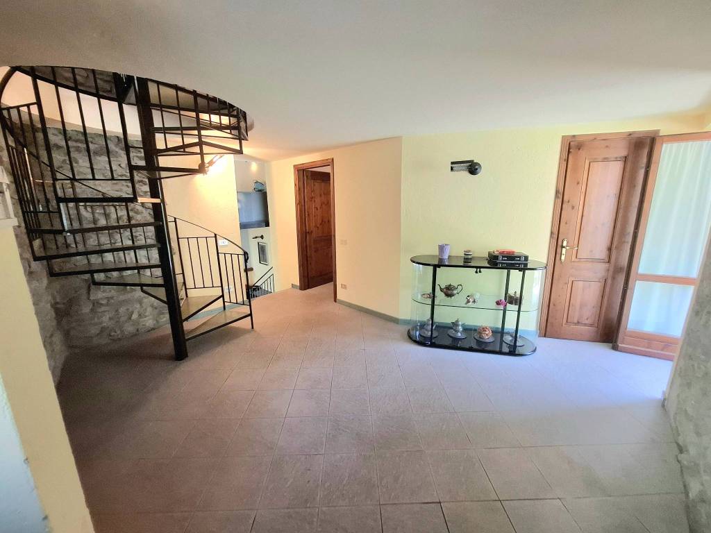 Villa a Saint-vincent in Frazione Moron - Foto 4