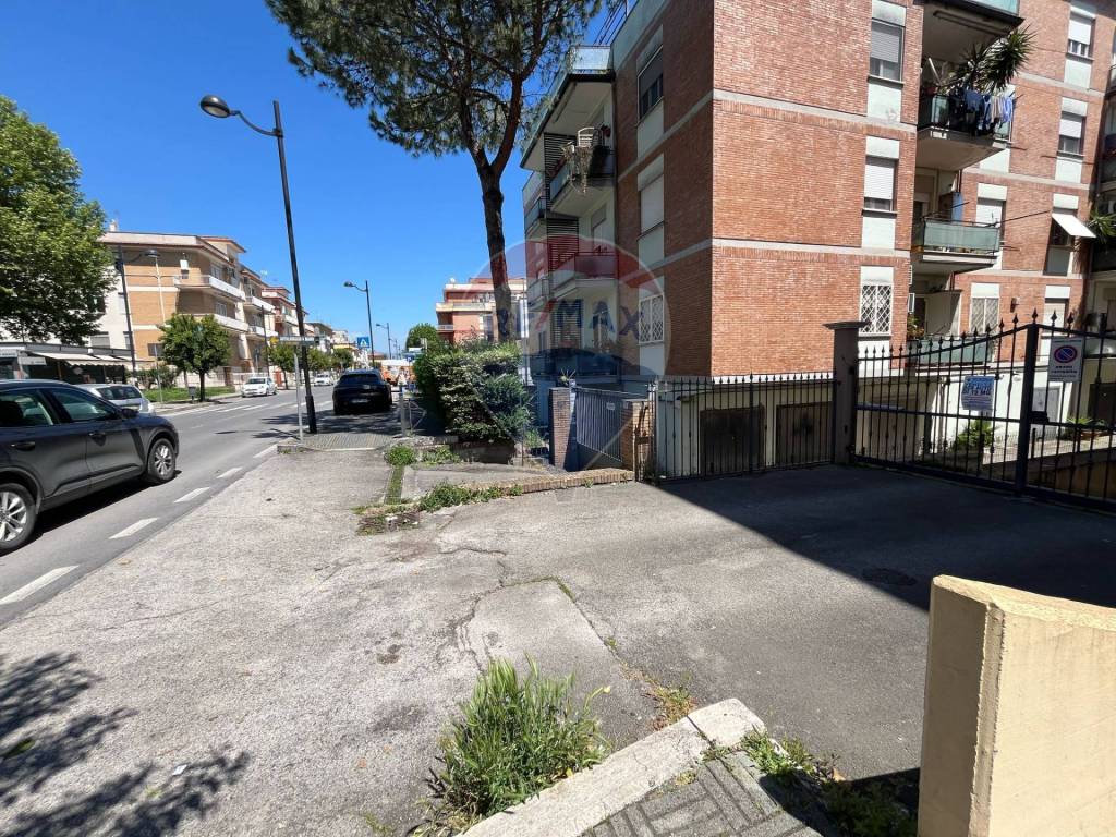Box / garage a Aprilia in via Giuseppe Verdi - Foto 3