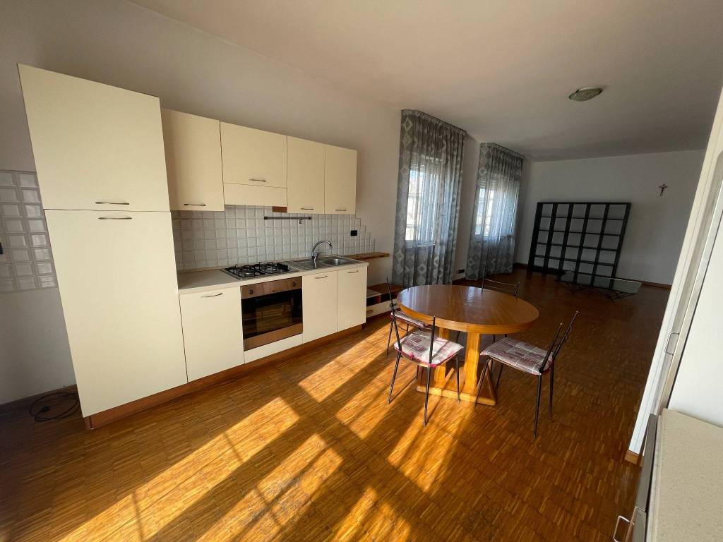 Appartamento a Civitanova marche in Via Palestro, 3 - Foto 4