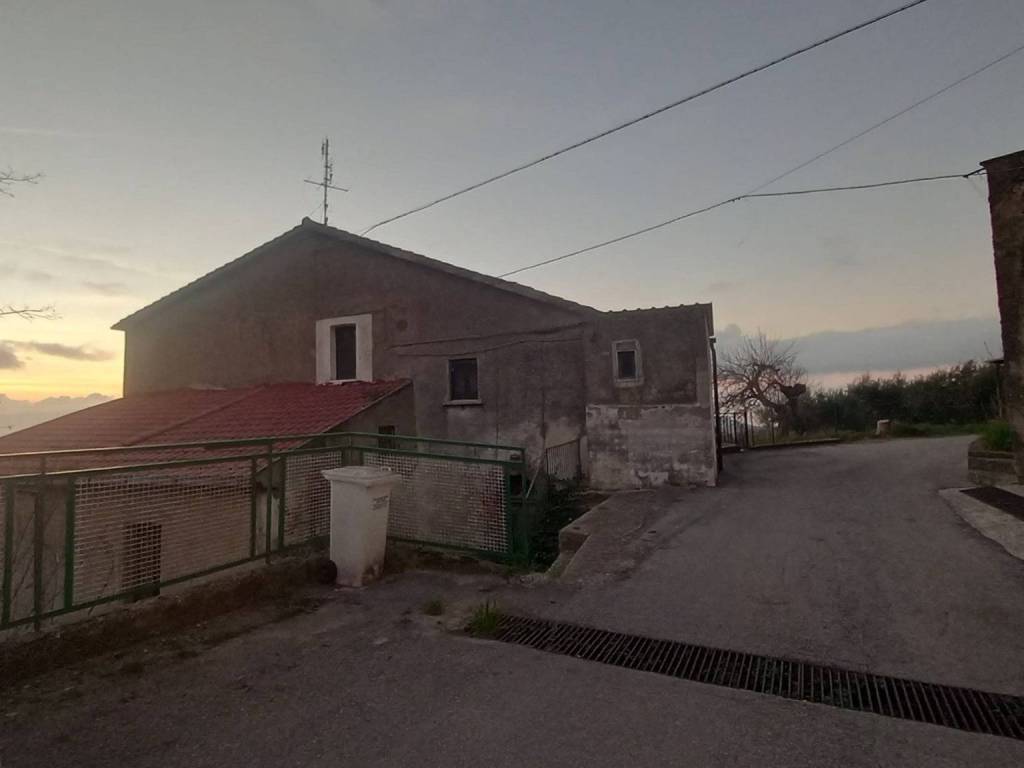 Appartamento a Laureana cilento in Via Cesare Battisti, 2 - Foto 2