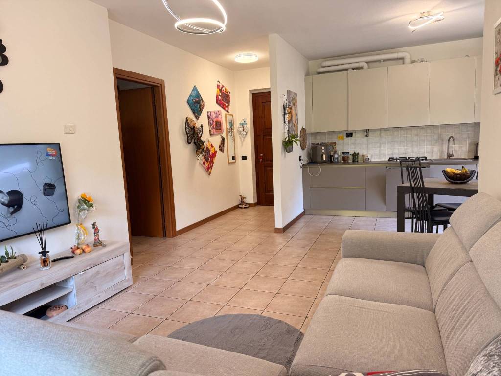 Appartamento a Asso in Via Dosso, 41 - Foto 3