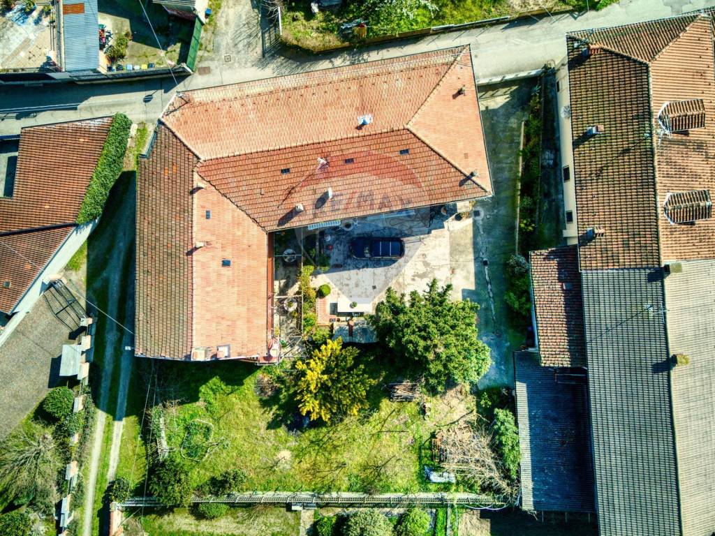 Casa indipendente a Verolengo in V. Borgo Vecchio, 17 - Foto 2