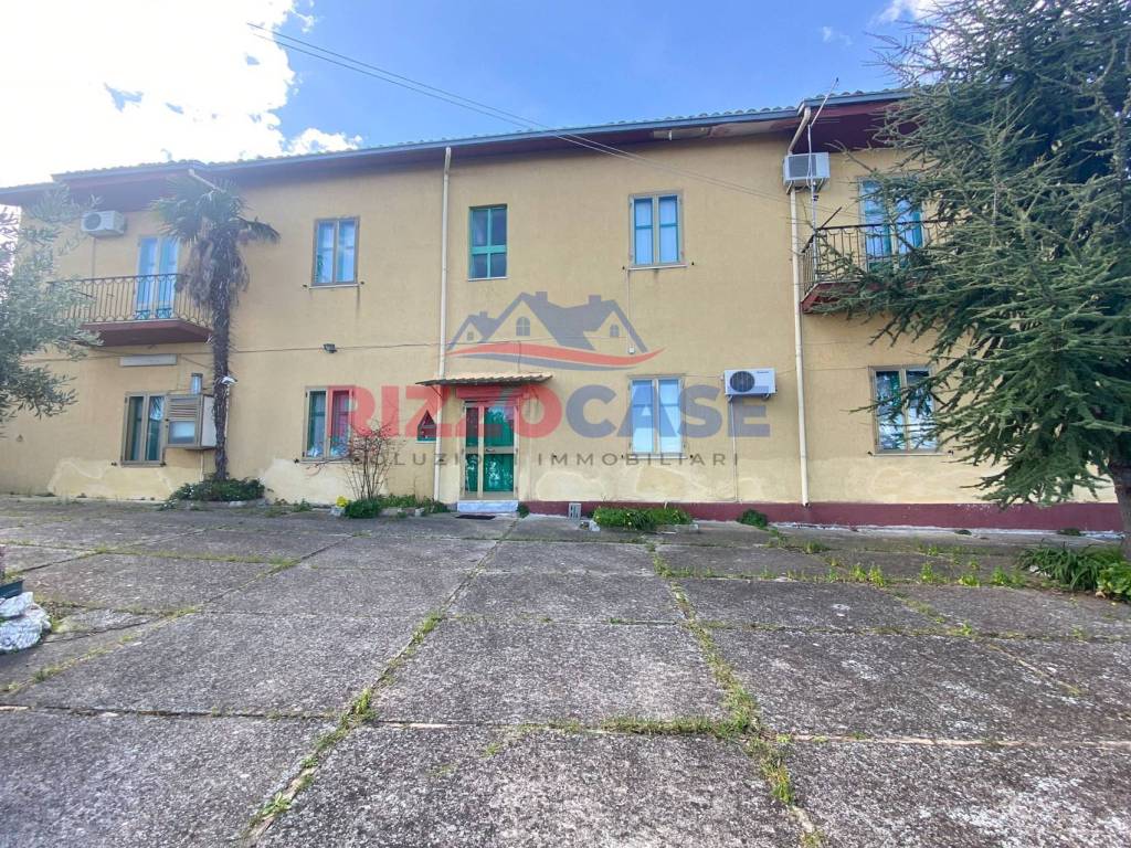Casa indipendente a Corigliano-rossano in Via Porta Cappuccini, 1 - Foto 3
