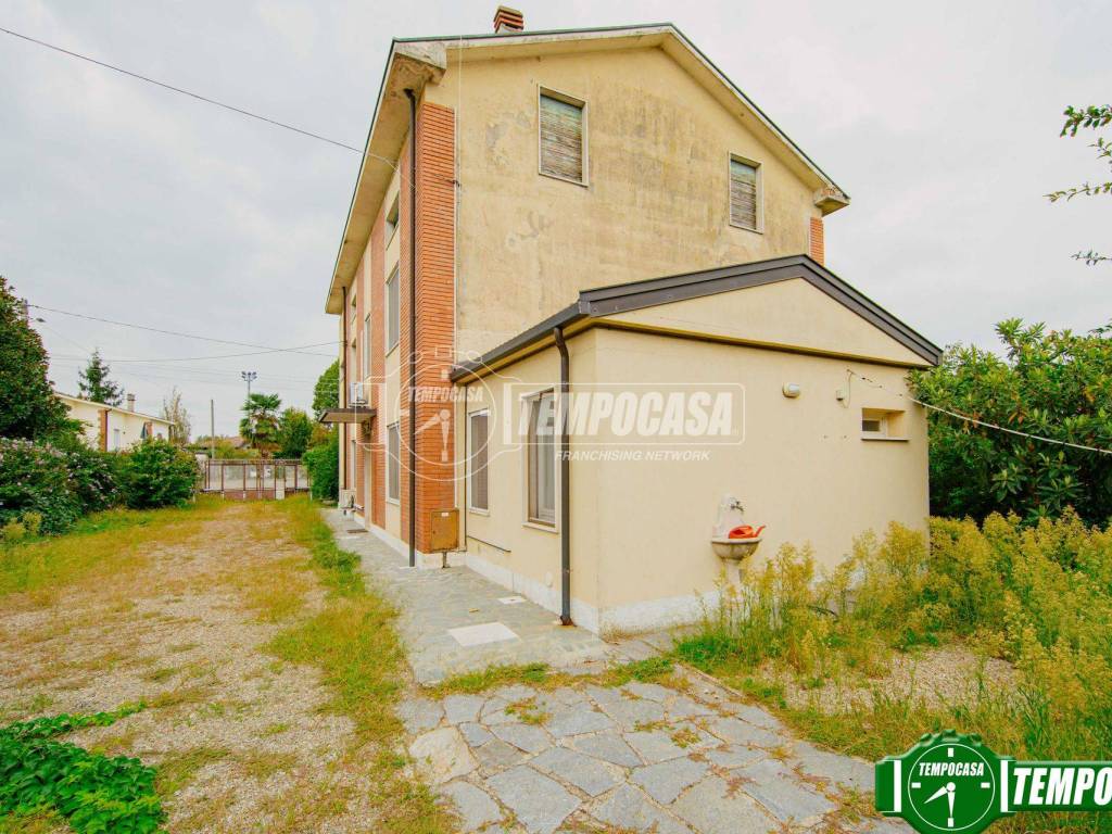 Villa a Bressana bottarone in Via IV Novembre - Foto 2