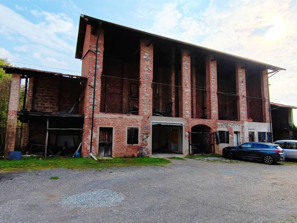 Rustico / casale a Roasio in Via Statale, 3 - Foto 3