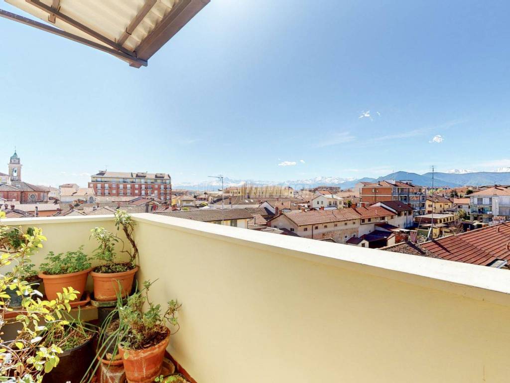 Appartamento a Orbassano in Via Nazario Sauro 12/A - Foto 3