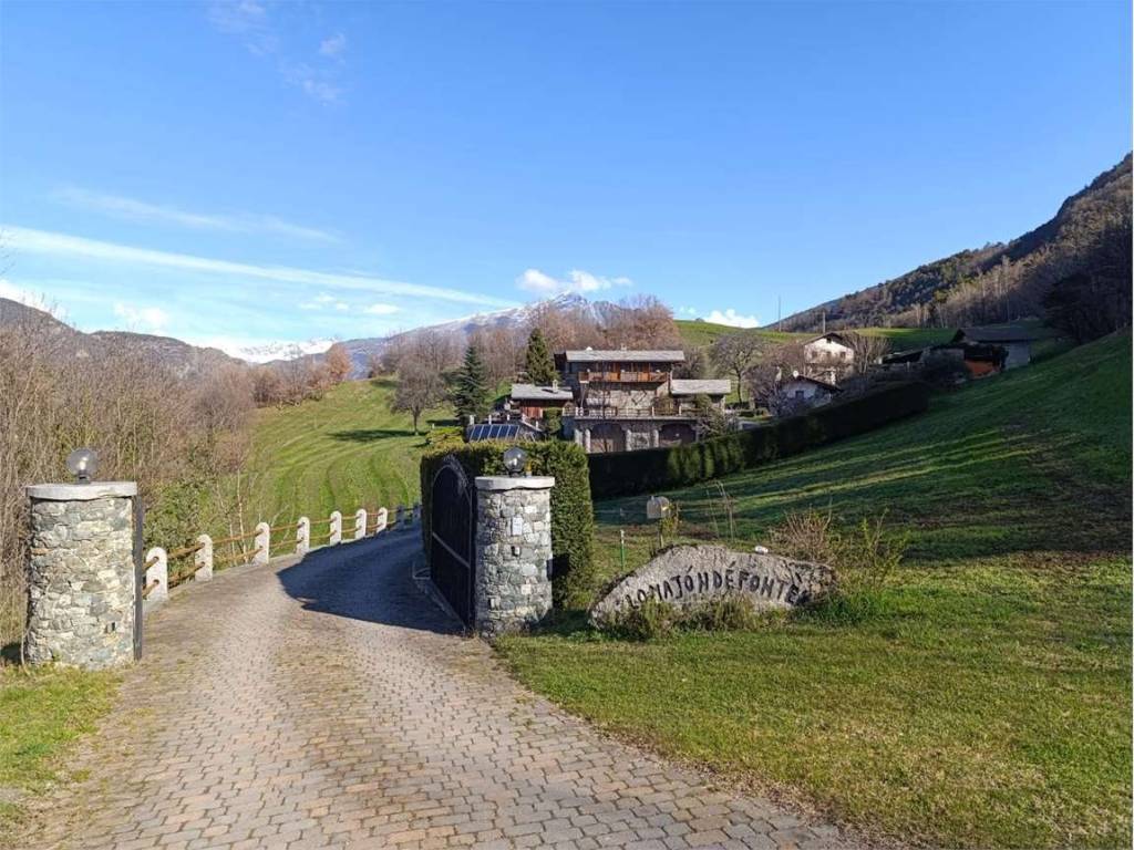 Palazzo / stabile a Montjovet in CHAMBIS - Foto 3