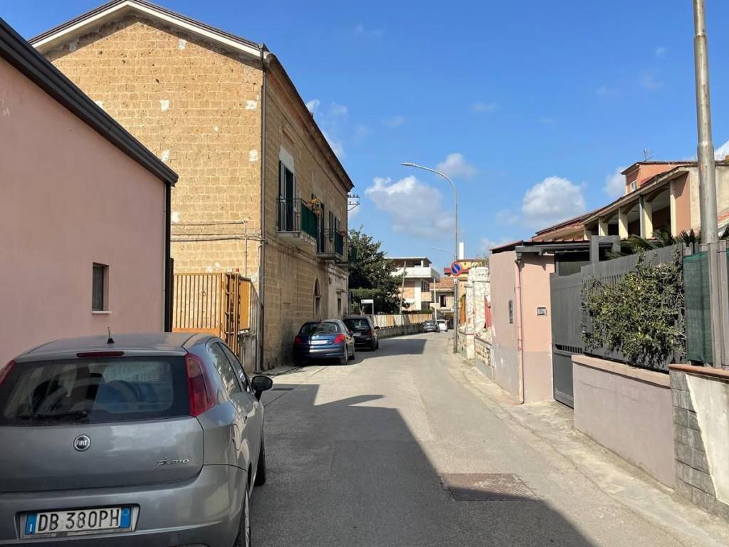 Appartamento a Maddaloni in Via Carrarone - Foto 2