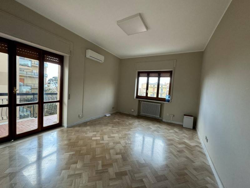 Appartamento a Lamezia terme in Via Cristoforo Colombo - Foto 5