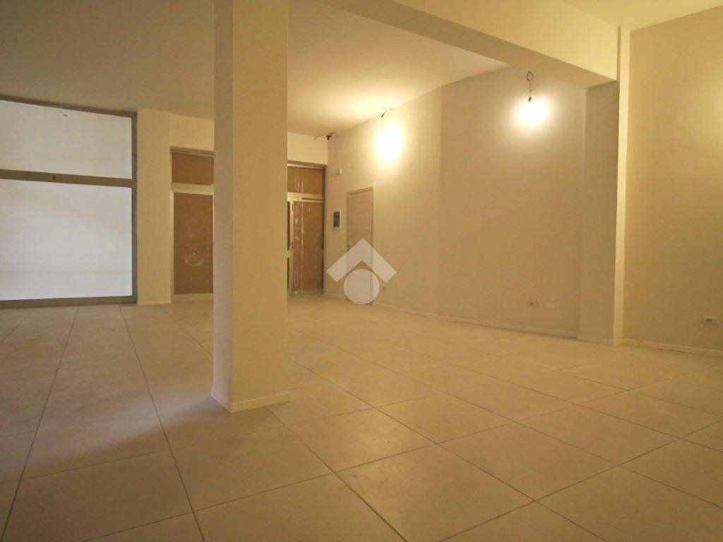 Box / garage a Prato in Via Enrico Fermi - Foto 3