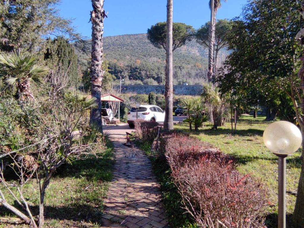 Villa a Caserta in Strada Statale Sannitica - Foto 3