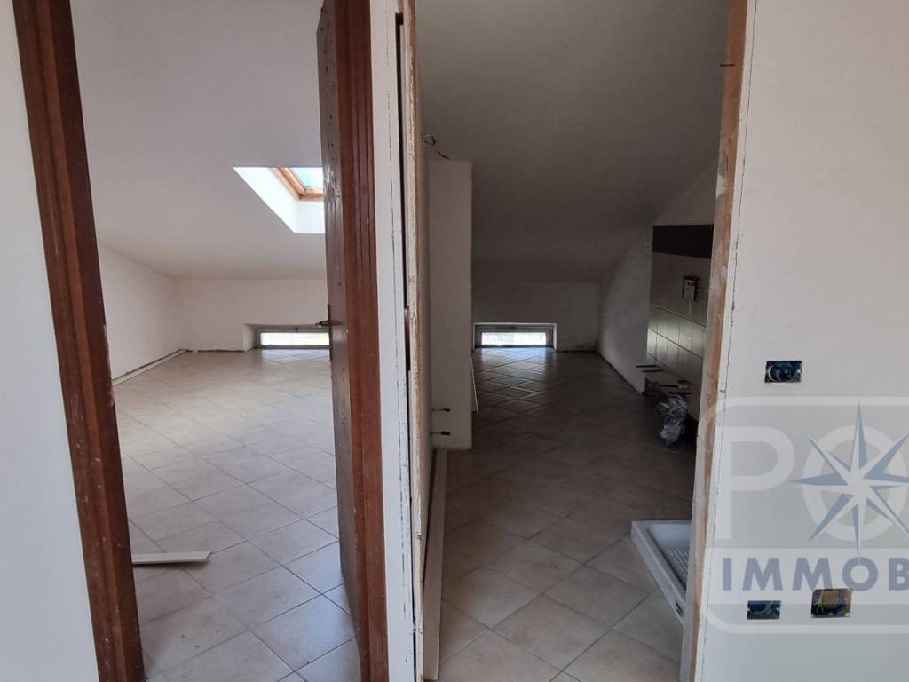 Palazzo / stabile a Verona in Via Mantovana 3 - Foto 5