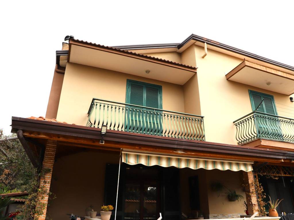 Villa a Maddaloni in Via Feudo - Foto 2