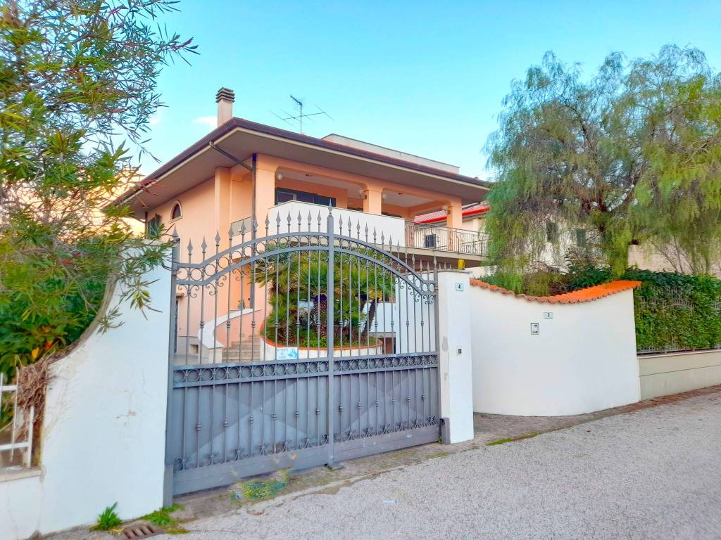 Villa a Formia in Via delle Orchidee, 2 - Foto 2