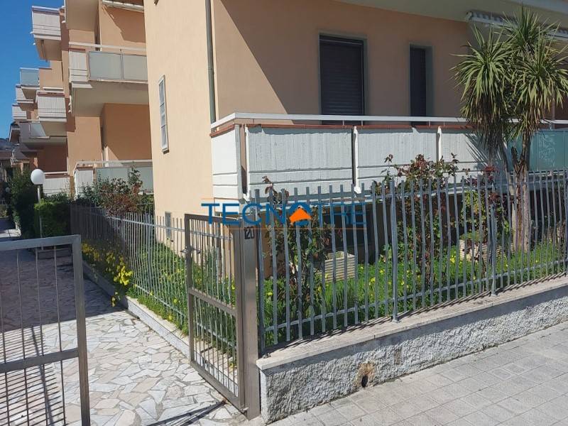 Appartamento a Martinsicuro in Lungomare Europa, 120 - Foto 2