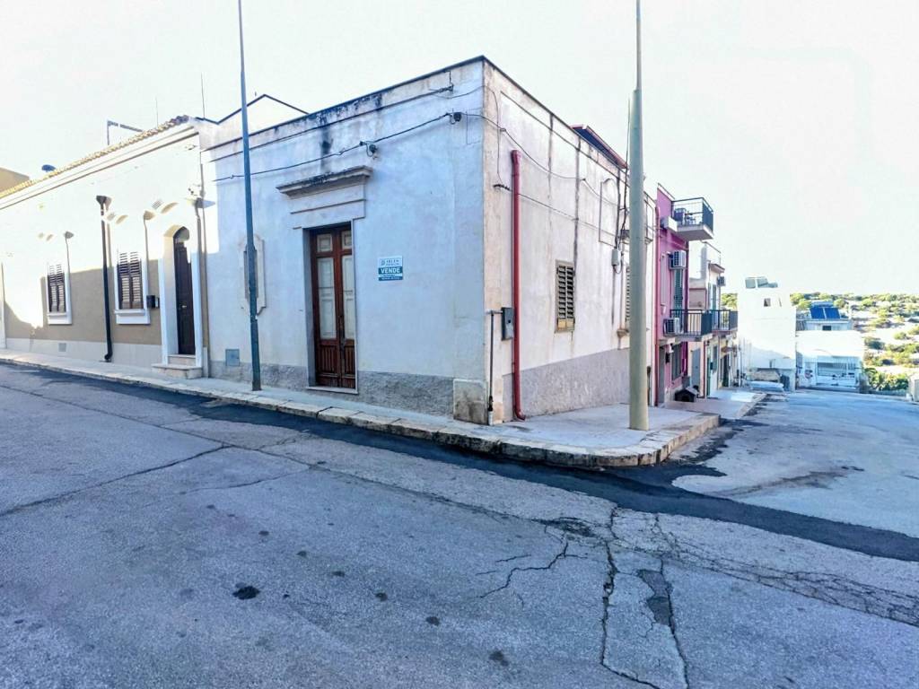 Casa indipendente a Ispica in Via Sant'Ilarione - Foto 2