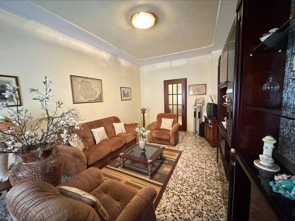 Appartamento a Goito in Viale Dante Alighieri - Foto 4