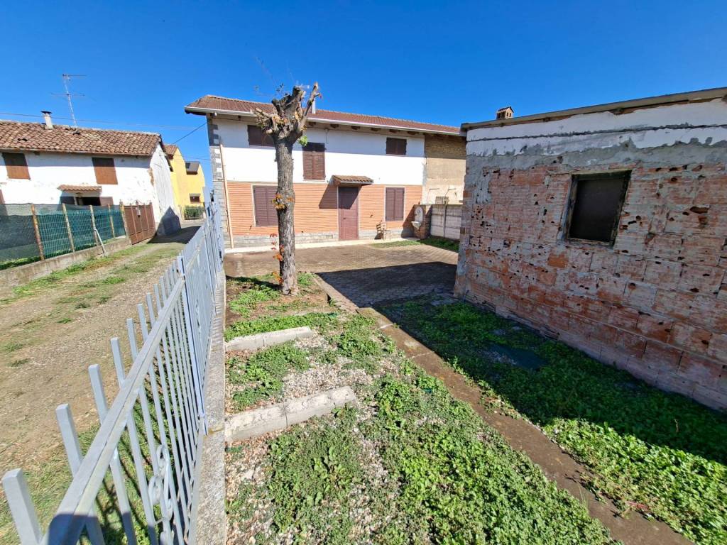 Casa indipendente a Alessandria in Via Raggi - Foto 4