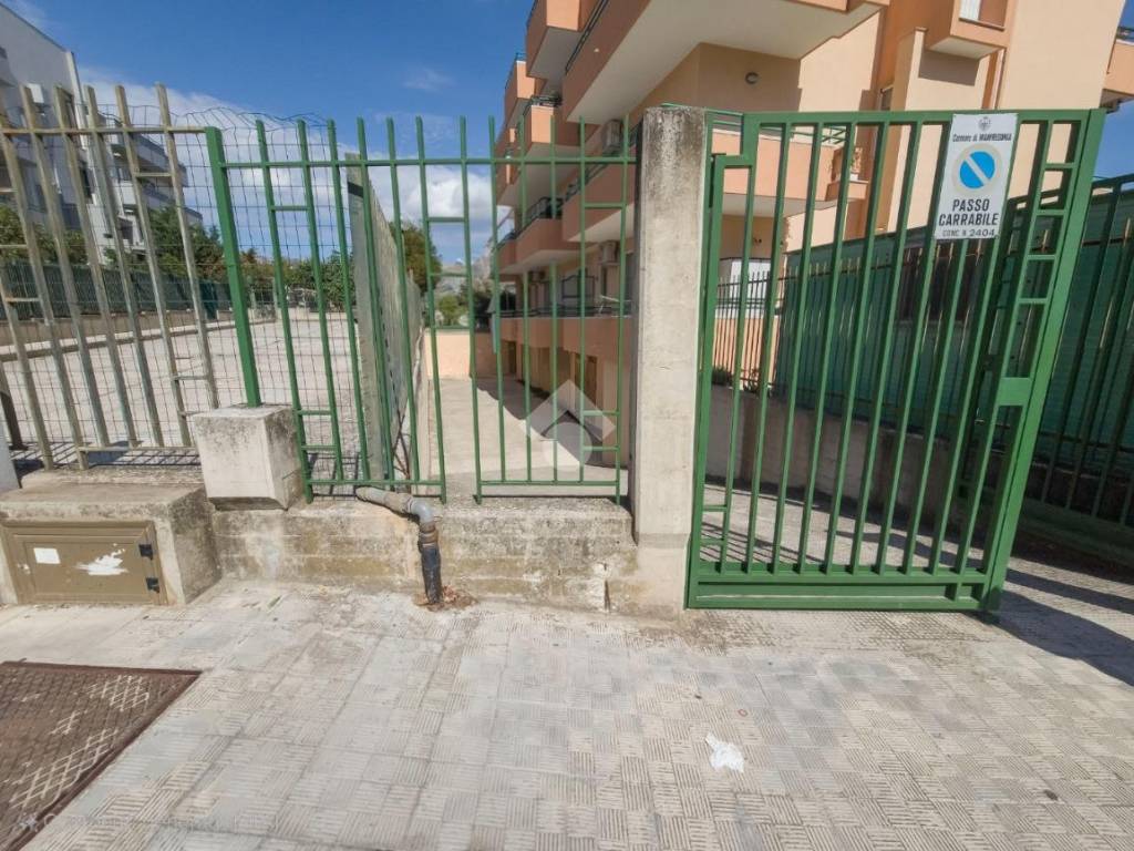 Box / garage a Manfredonia in Via Orto Sdanga, 104 - Foto 4