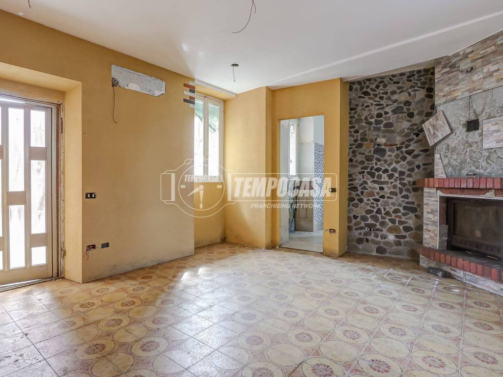 Casa indipendente a Somma lombardo in Piazza San Sebastiano, Coarezza 3 - Foto 3