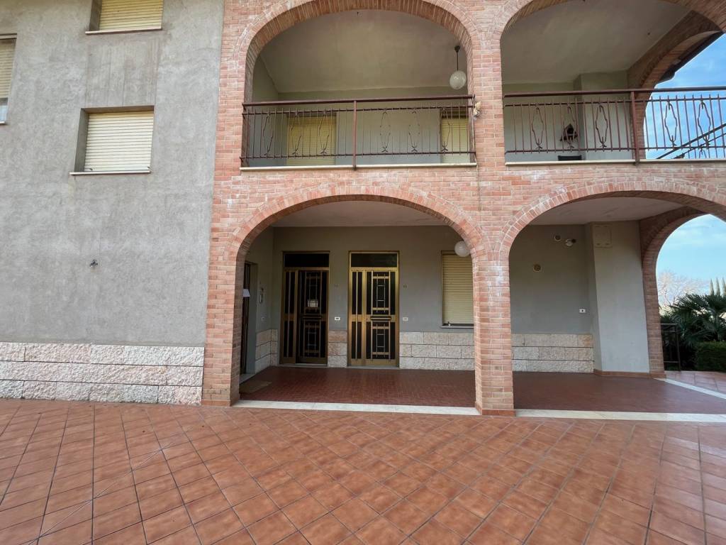 Appartamento a Castiglione del lago in Via Giuseppe Garibaldi, 13 - Foto 2