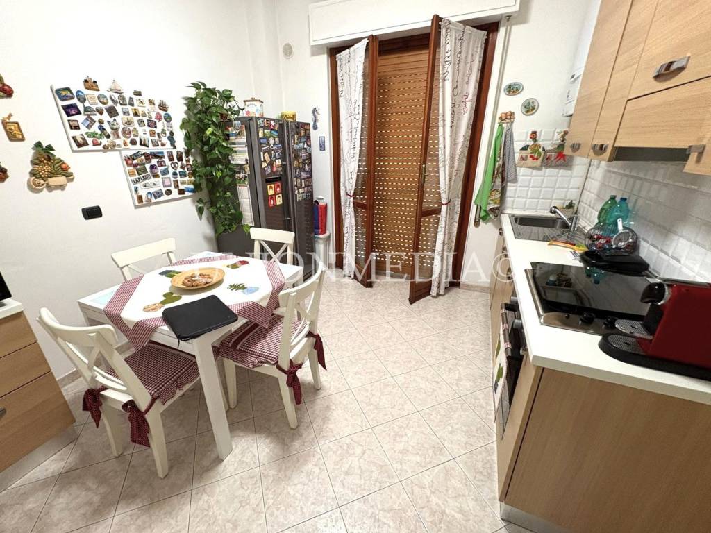 Appartamento a Sarzana in Piazza Martiri della Libertà - Foto 3
