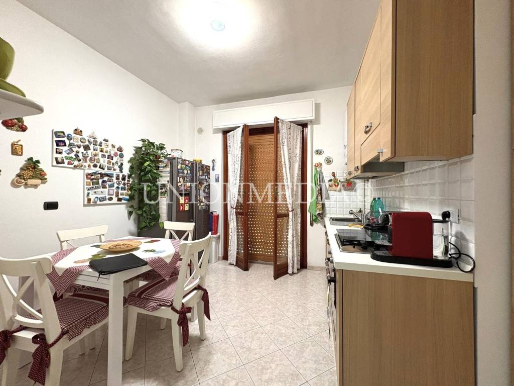 Appartamento a Sarzana in Piazza Martiri della Libertà - Foto 5