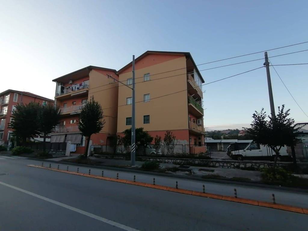 Appartamento a Avellino in Via Camillo Benso Conte Di Cavour, 6 - Foto 2