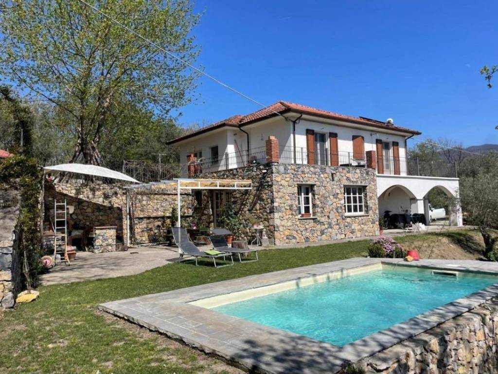 Villa a Sarzana in Via Montata di Sarzanello - Foto 2