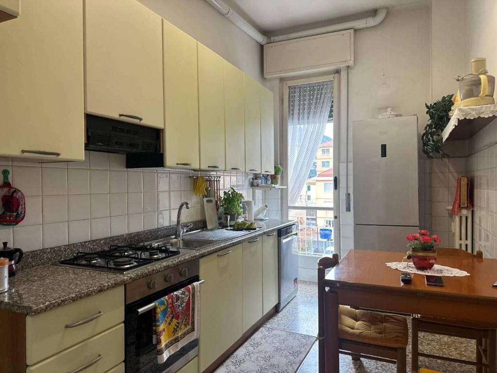 Appartamento a Ventimiglia in Via 25 Aprile, 4 - Foto 3