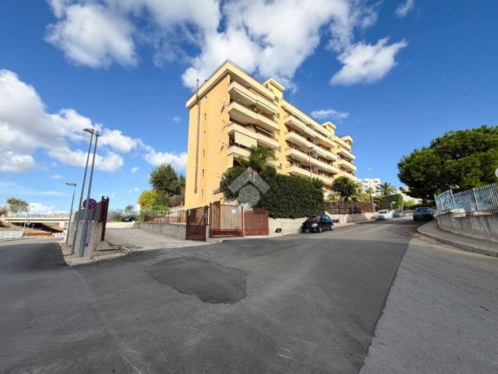 Box / garage a Manfredonia in Via dei Gelsi, 9 - Foto 3