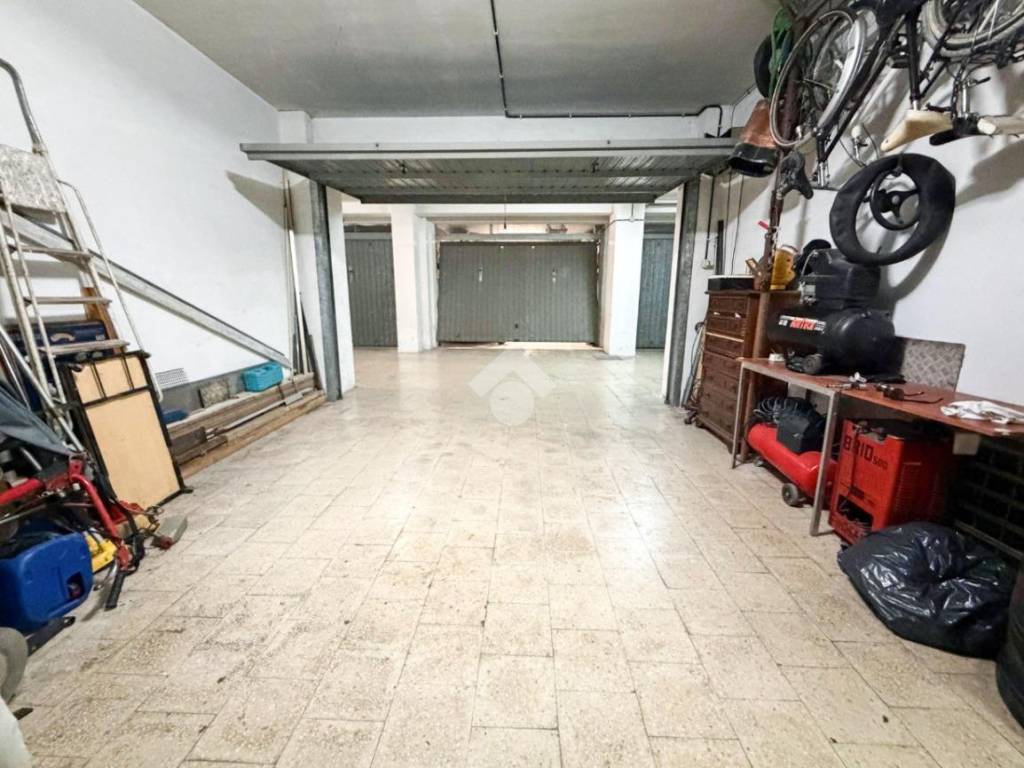 Box / garage a Manfredonia in Via dei Gelsi, 9 - Foto 4