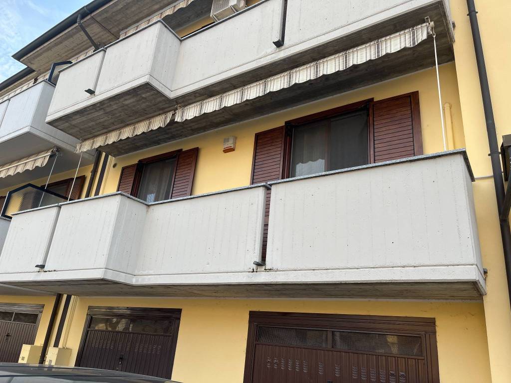 Appartamento a Lodi vecchio in Via Santi Naborre e Felice - Foto 2