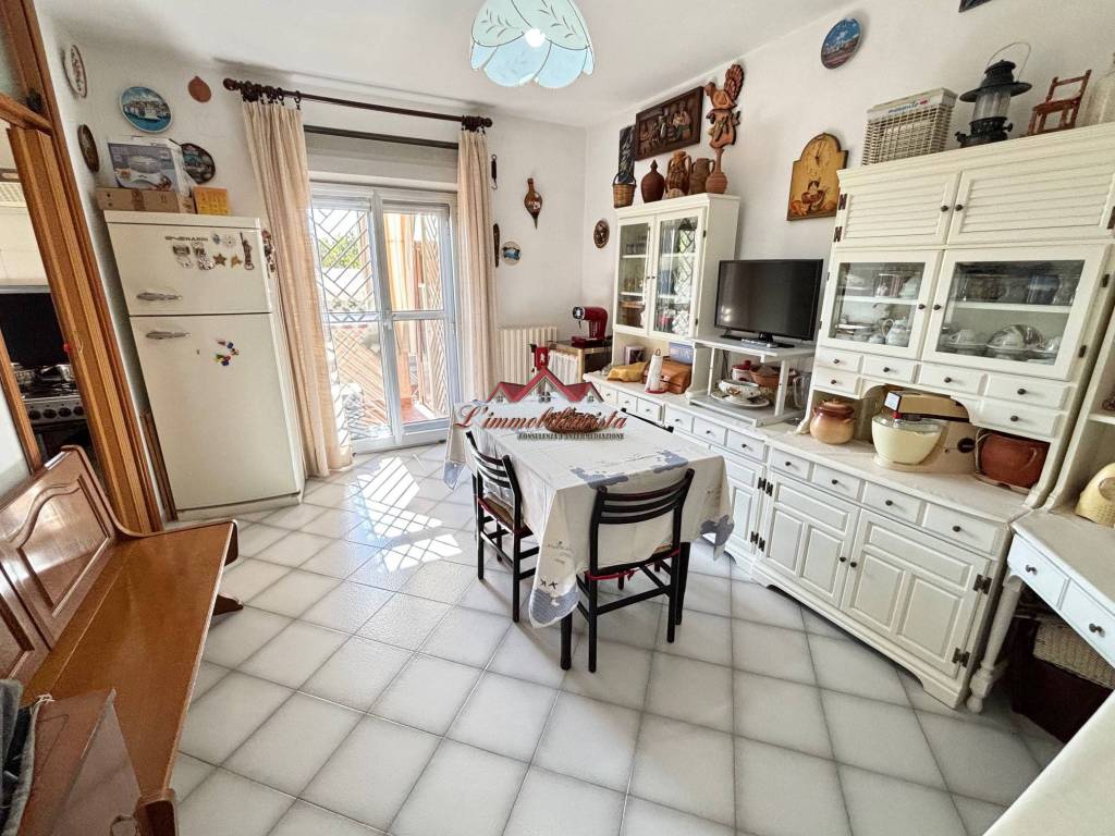 Appartamento a Valenzano in Viale della Repubblica - Foto 5