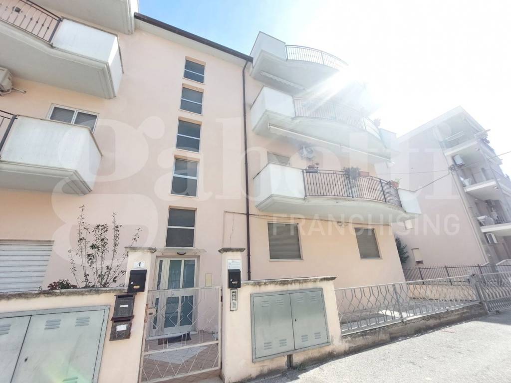 Appartamento a Alba adriatica in Via Liguria , 4 - Foto 4