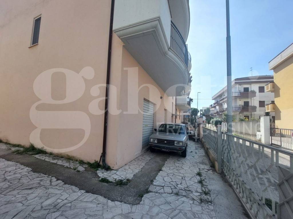 Appartamento a Alba adriatica in Via Liguria , 4 - Foto 5