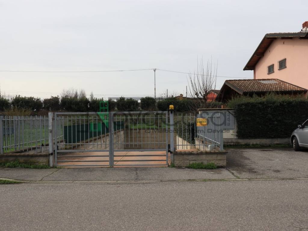 Box / garage a Codogno in Via Edmondo De Amicis - Foto 2