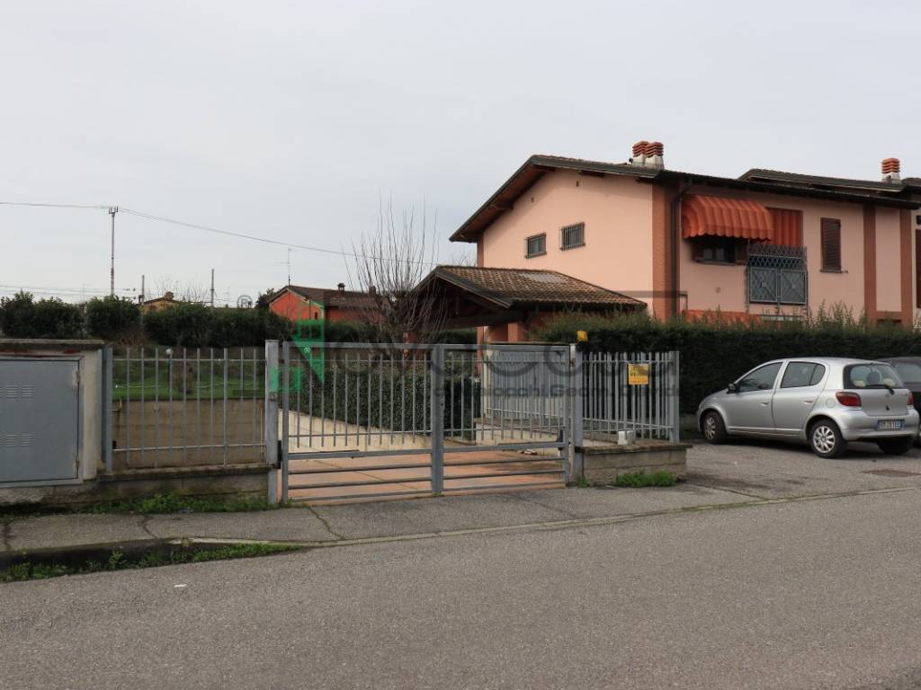 Box / garage a Codogno in Via Edmondo De Amicis - Foto 3