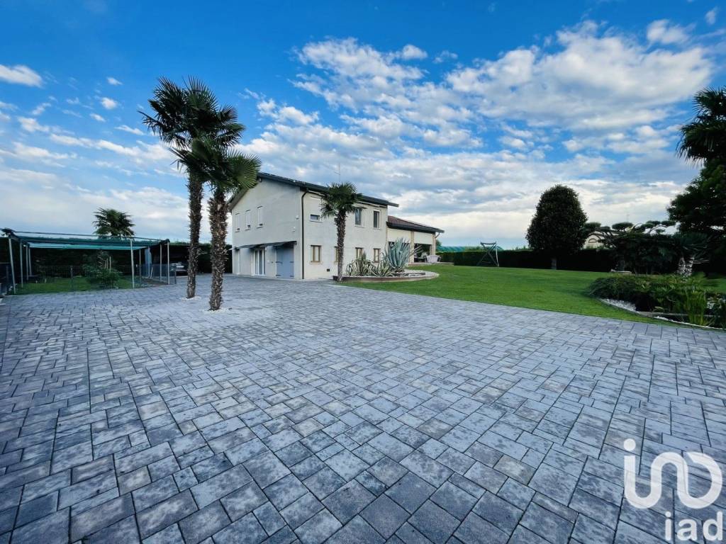 Villa a Bovolenta in Via RONCAOLO - Foto 2