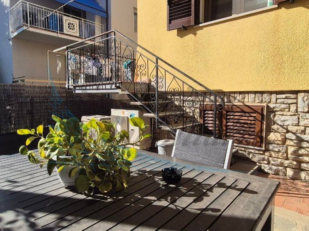 Villa a Rosignano marittimo in Via Salvatore di Giacomo - Foto 4
