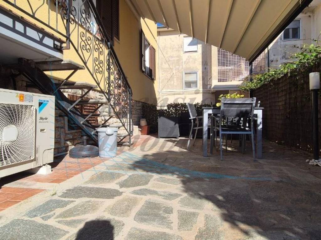 Villa a Rosignano marittimo in Via Salvatore di Giacomo - Foto 5