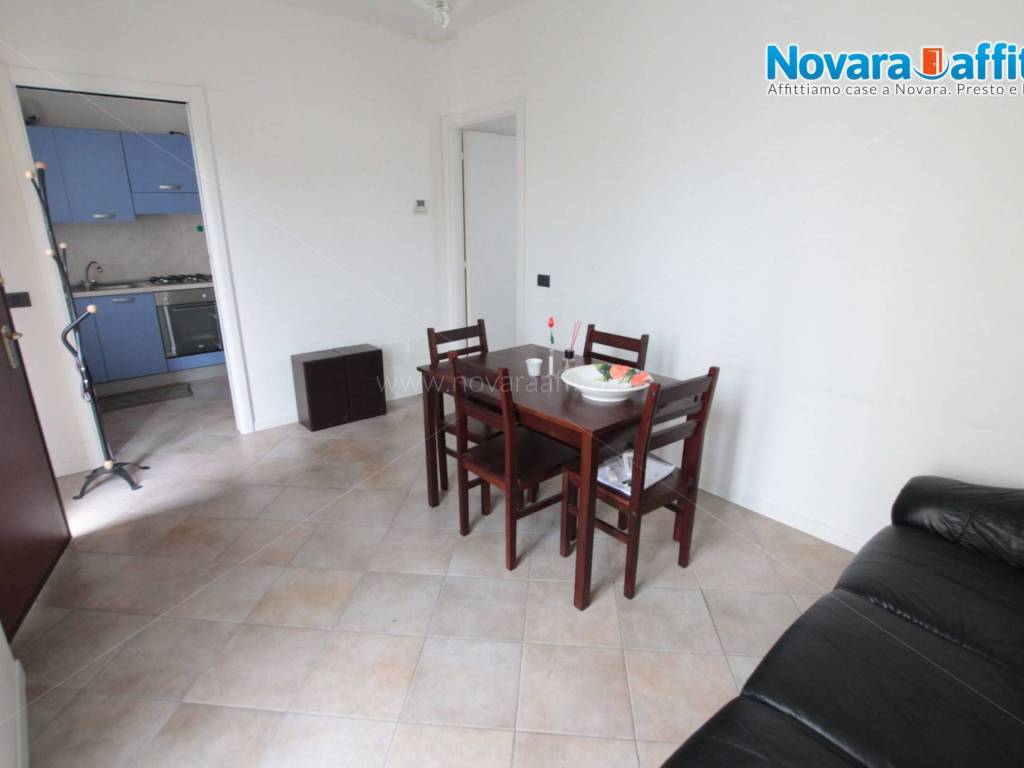 Appartamento a Novara in Piazza Gaudenzio De Pagave, 1 - Foto 2