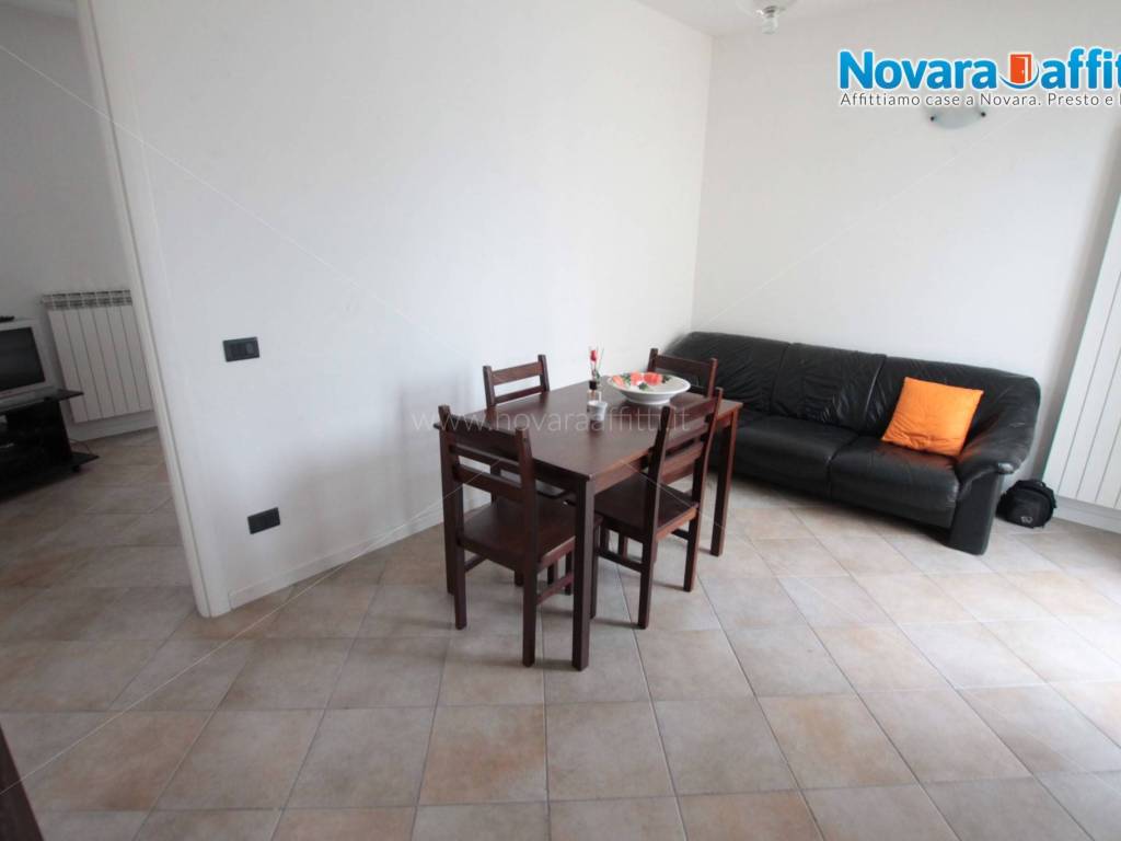 Appartamento a Novara in Piazza Gaudenzio De Pagave, 1 - Foto 3