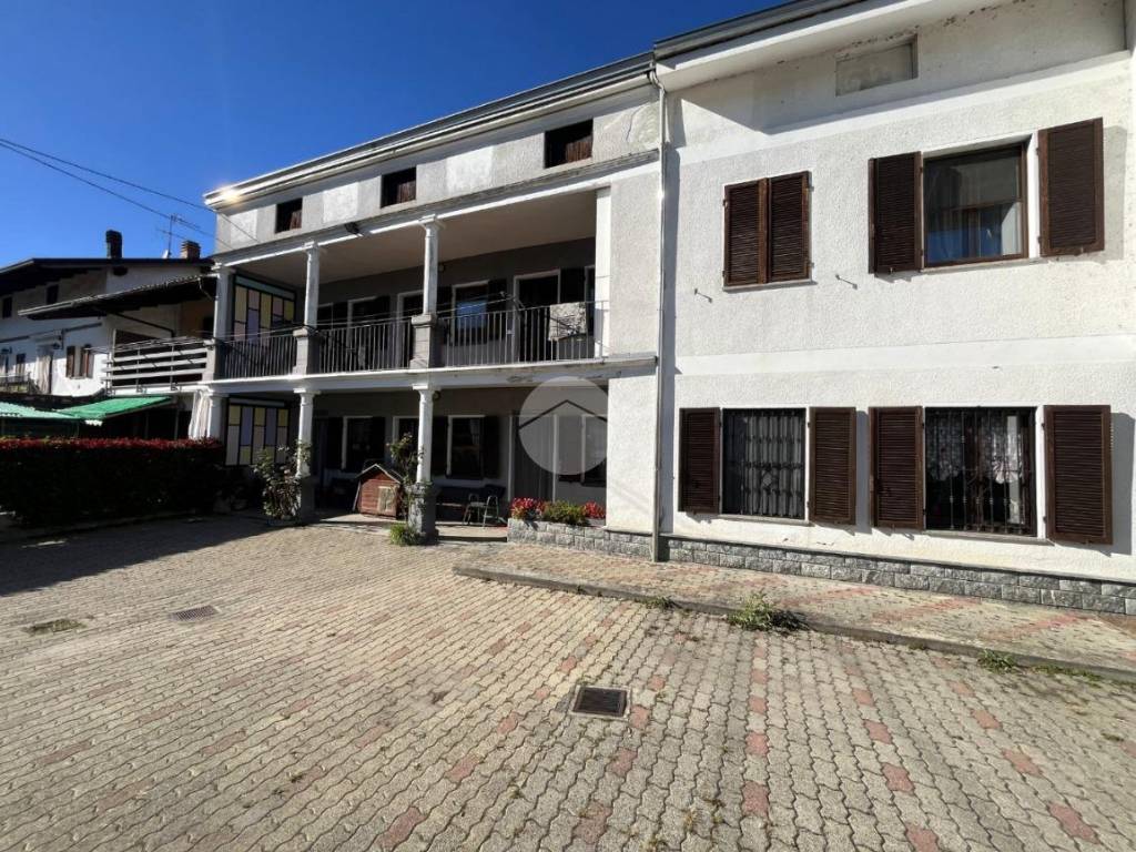 Villa a Ivrea in Via casale, 43 - Foto 2