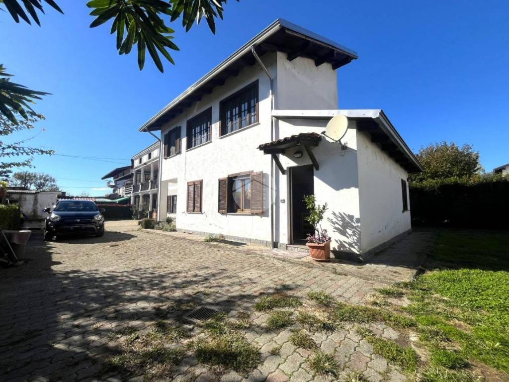 Villa a Ivrea in Via casale, 43 - Foto 4