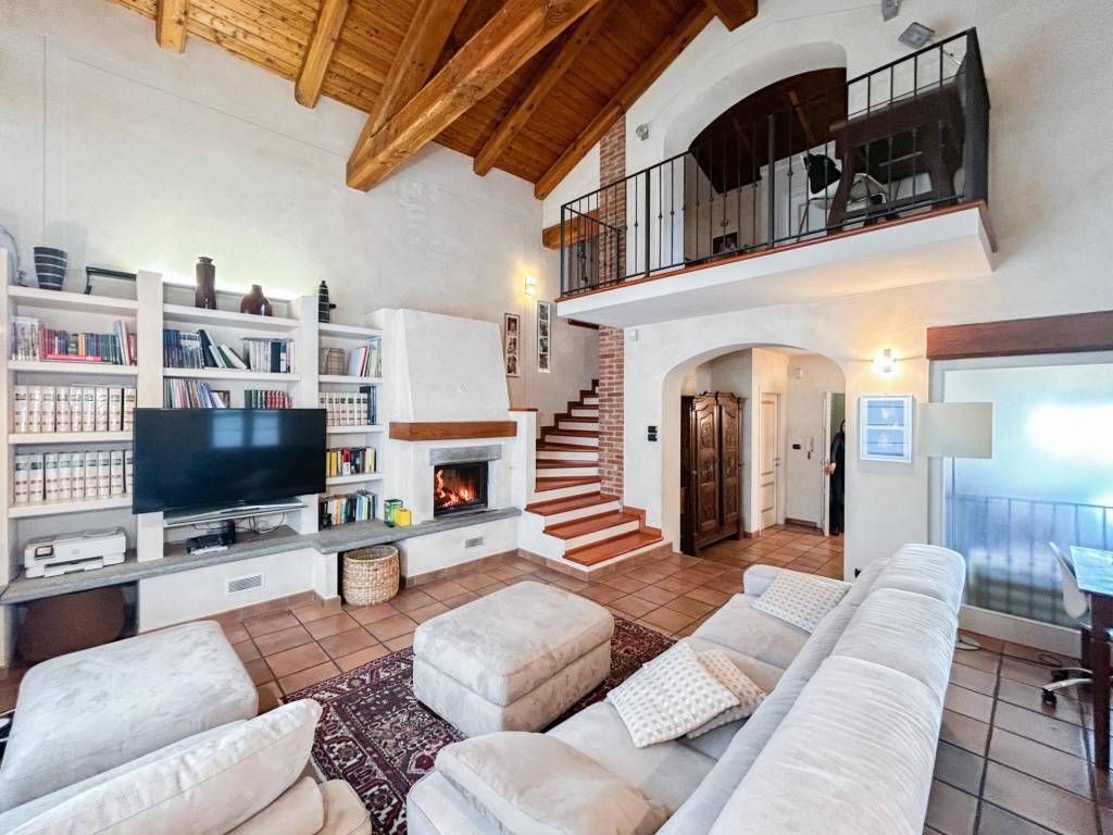 Villa a Dusino san michele in Via Valfenera, 12 - Foto 2