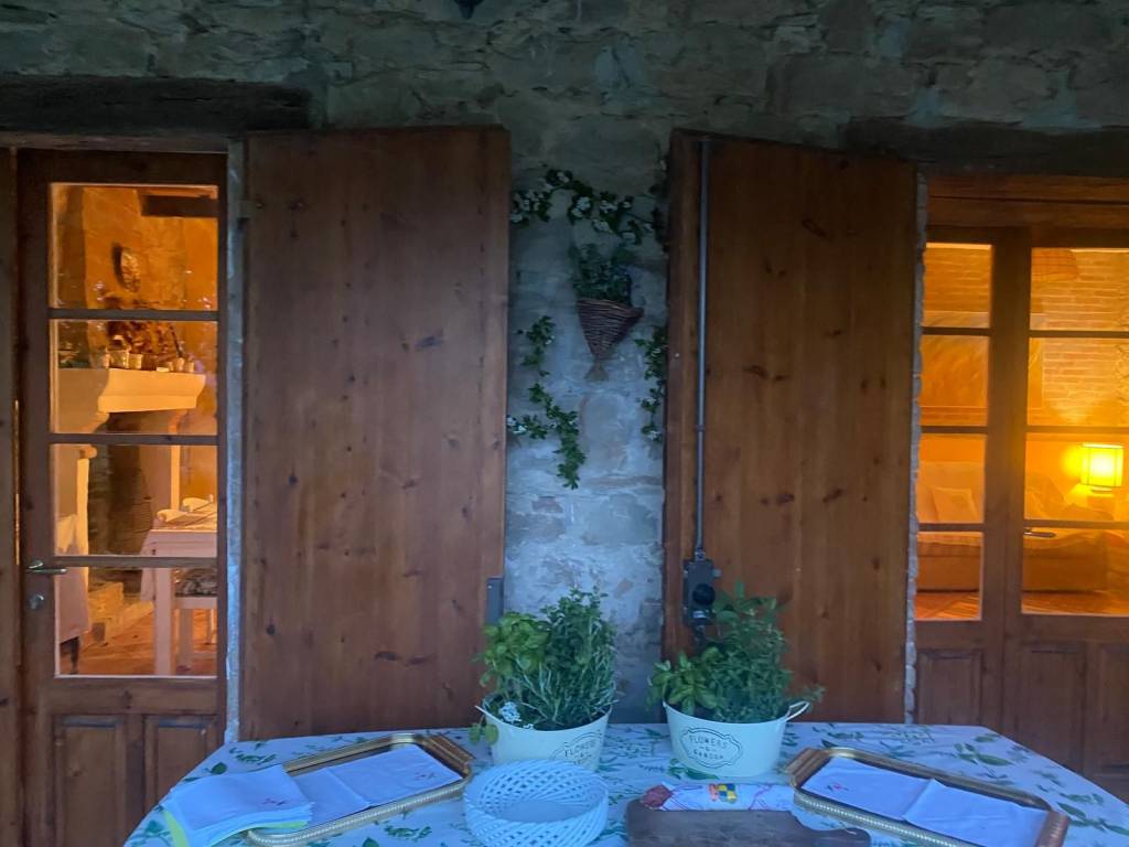 Appartamento a Neviano degli arduini in Strada Le Coste - Foto 2