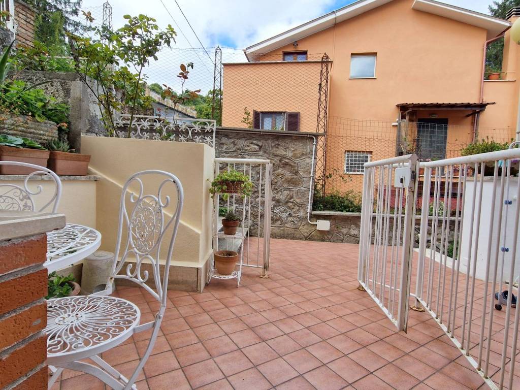 Appartamento a Monte compatri in Via della Riguardata - Foto 2