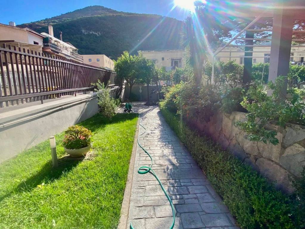 Villa a Roccapiemonte in Via Bottiglieri - Foto 5